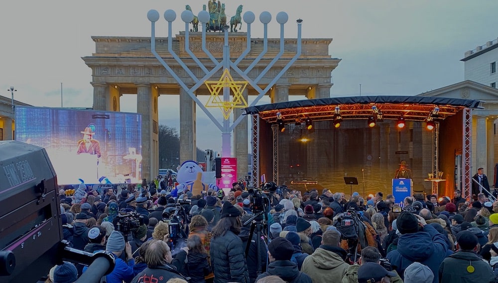 unsere mobile LED-Videowand und eine Bühne vor dem Brandenburger Tor in Berlin