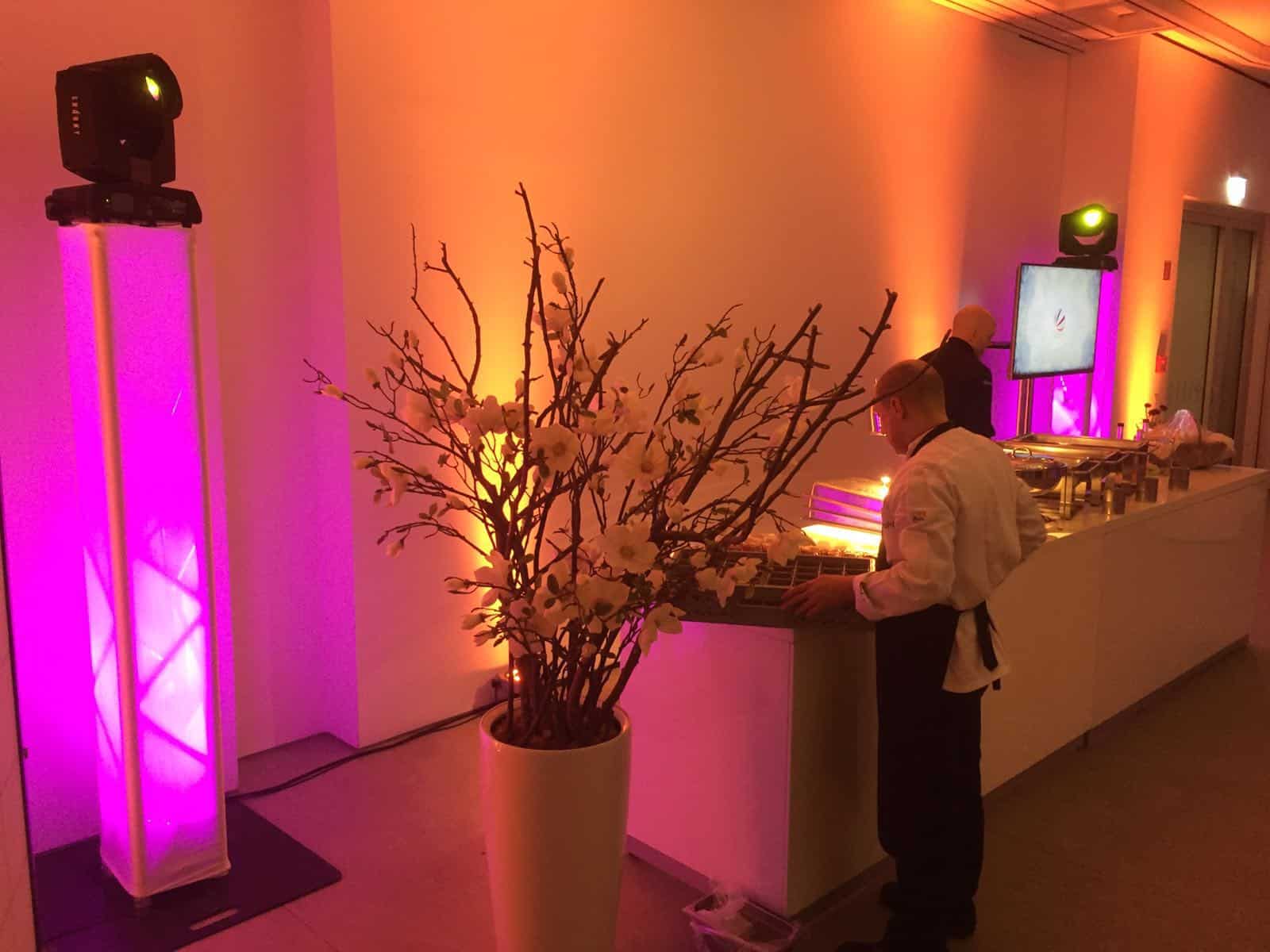Ambientelicht und Buffetbeleuchtung mieten für Events