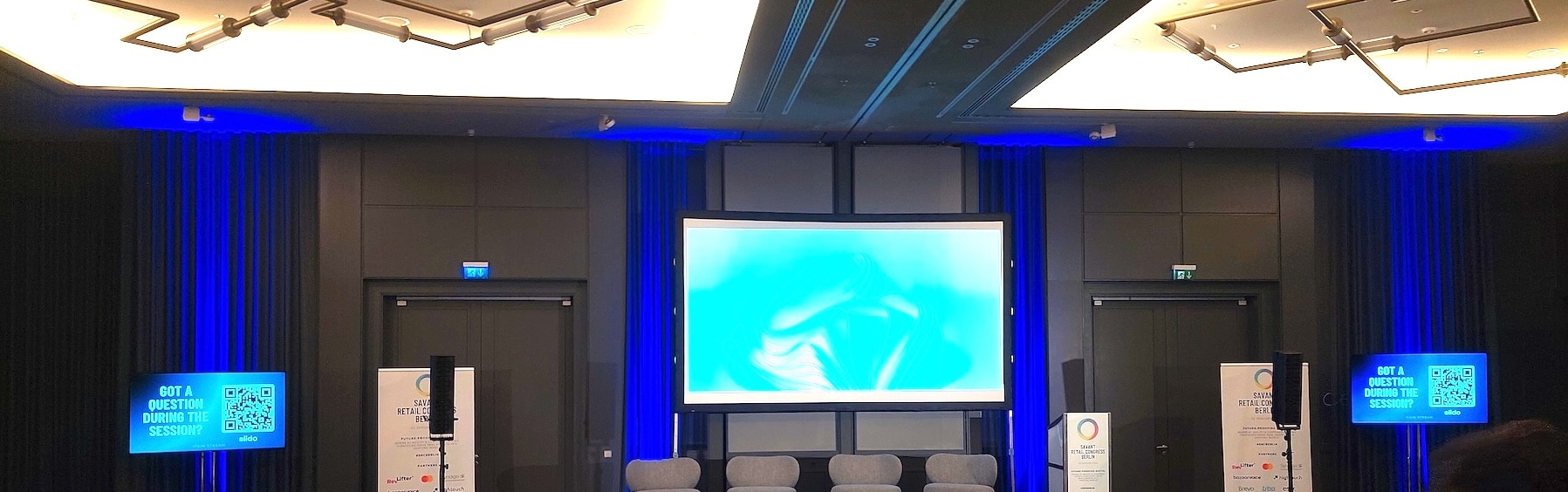 Leinwände im Format 16:9 mieten für Ihre Veranstaltung in Berlin